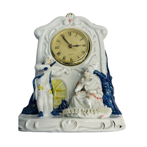 Vintage Colonial Couple Mantle Clock Porcelain Man w/ Violin Woman w/ Harp 10" - Picture 5 of 10